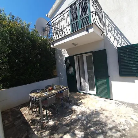 Miss Apartment